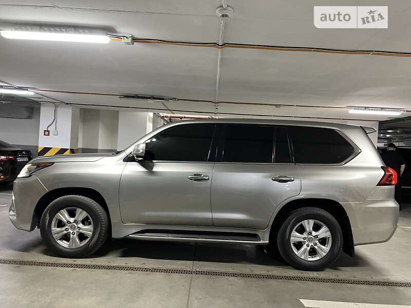 Позашляховик / Кросовер Lexus LX 2016 в Києві фото 5 Позашляховик / Кросовер Lexus LX 2016 в Києві