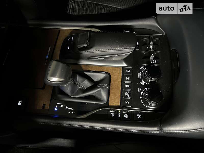 Позашляховик / Кросовер Lexus LX 2016 в Києві фото 30 Позашляховик / Кросовер Lexus LX 2016 в Києві