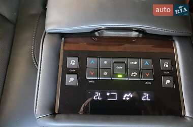 Внедорожник / Кроссовер Lexus LX 2018 в 