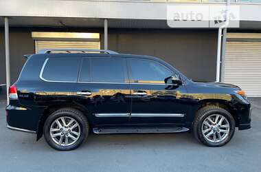 Внедорожник / Кроссовер Lexus LX 2013 в 