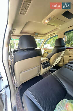 Внедорожник / Кроссовер Lexus LX 2011 в 