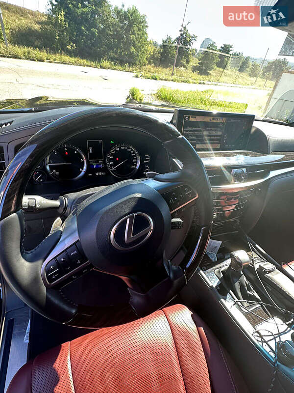 Позашляховик / Кросовер Lexus LX 2019 в Львові