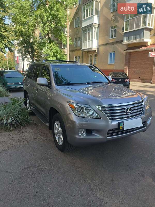 Lexus LX 2008