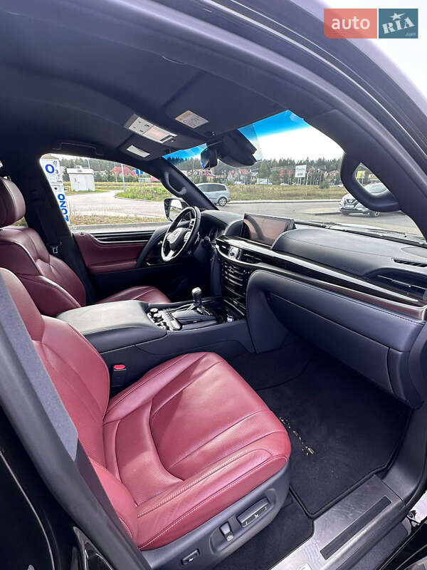 Позашляховик / Кросовер Lexus LX 2019 в Львові