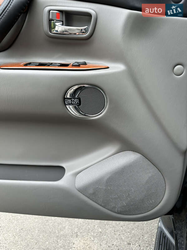 Внедорожник / Кроссовер Lexus LX 2007 в Киеве