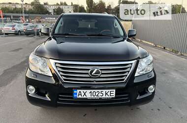 Внедорожник / Кроссовер Lexus LX 2007 в 