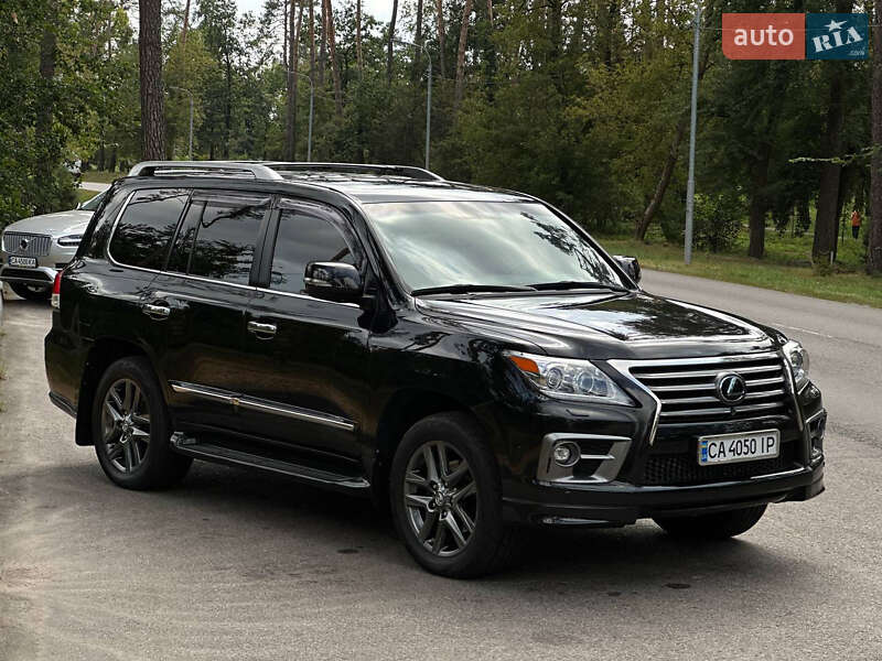 Внедорожник / Кроссовер Lexus LX 2014 в Черкассах