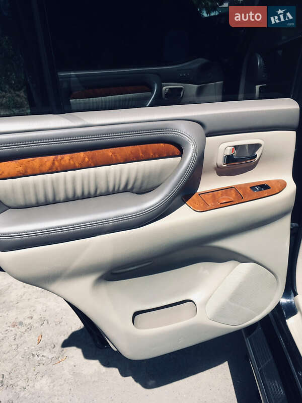 Позашляховик / Кросовер Lexus LX 2005 в Києві
