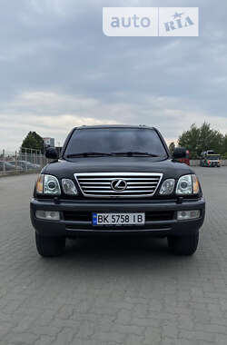 Внедорожник / Кроссовер Lexus LX 2003 в Сарнах