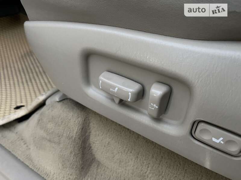 Позашляховик / Кросовер Lexus LX 2005 в Києві