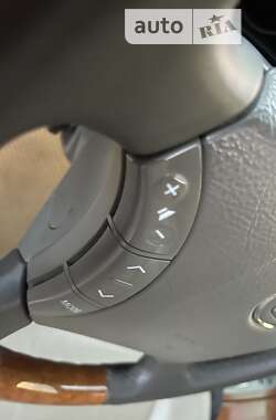 Внедорожник / Кроссовер Lexus LX 2005 в 