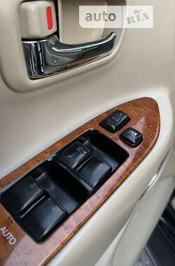 Внедорожник / Кроссовер Lexus LX 2005 в 