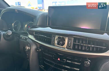 Внедорожник / Кроссовер Lexus LX 2019 в 