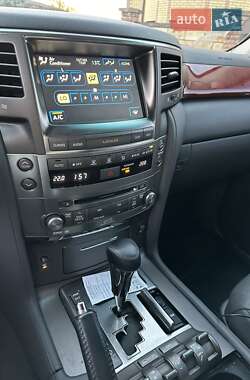 Внедорожник / Кроссовер Lexus LX 2008 в 