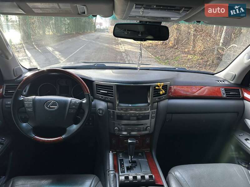 Внедорожник / Кроссовер Lexus LX 2008 в Львове
