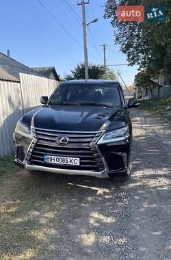 Внедорожник / Кроссовер Lexus LX 2020 в 