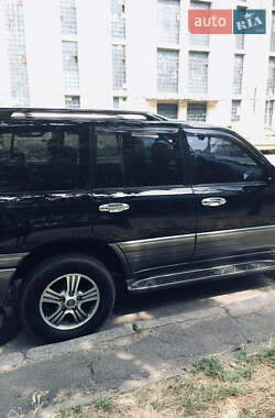 Внедорожник / Кроссовер Lexus LX 2005 в Киеве