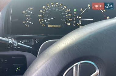 Внедорожник / Кроссовер Lexus LX 2002 в Львове