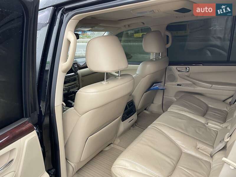 Позашляховик / Кросовер Lexus LX 2010 в Києві