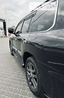 Внедорожник / Кроссовер Lexus LX 2013 в Днепре
