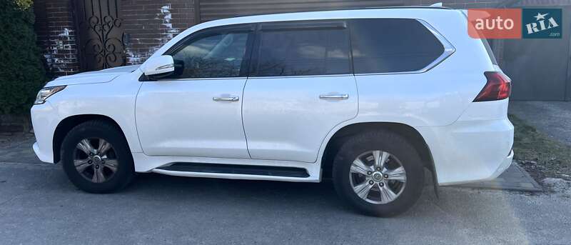 Внедорожник / Кроссовер Lexus LX 2017 в Полтаве