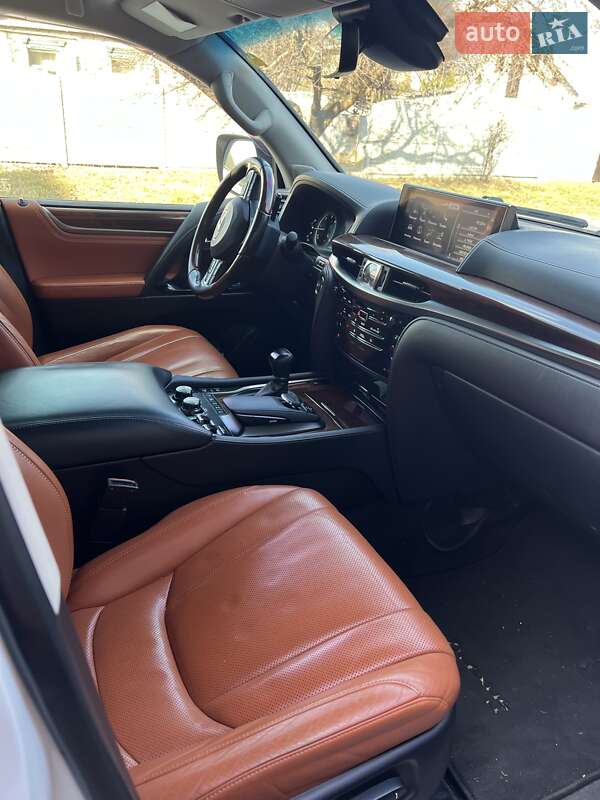 Внедорожник / Кроссовер Lexus LX 2017 в Полтаве