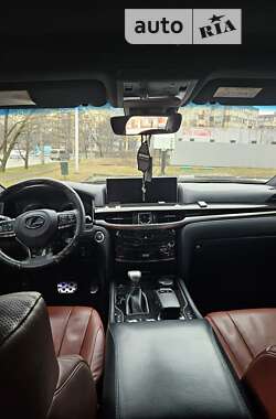 Внедорожник / Кроссовер Lexus LX 2017 в Днепре