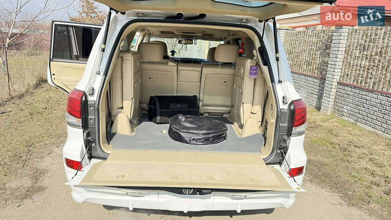 Внедорожник / Кроссовер Lexus LX 2008 в Яготине