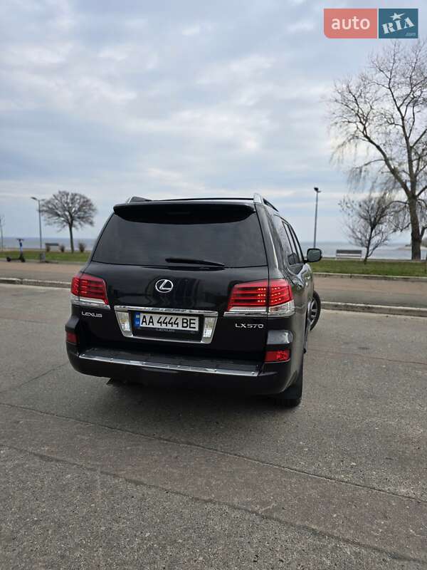 Позашляховик / Кросовер Lexus LX 2008 в Черкасах