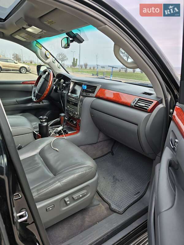 Позашляховик / Кросовер Lexus LX 2008 в Черкасах
