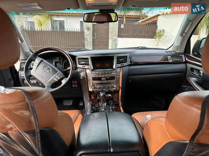 Внедорожник / Кроссовер Lexus LX 2011 в Черноморске фото 12 Внедорожник / Кроссовер Lexus LX 2011 в Черноморске