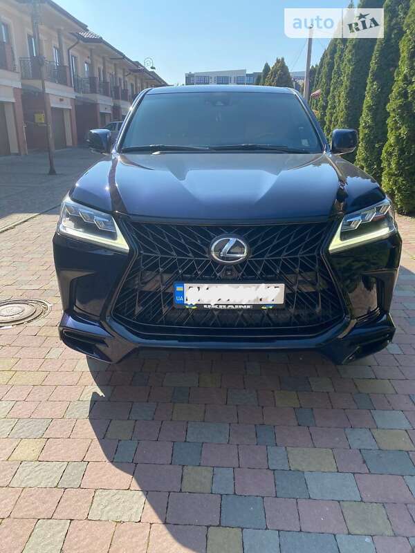 Lexus LX 2017