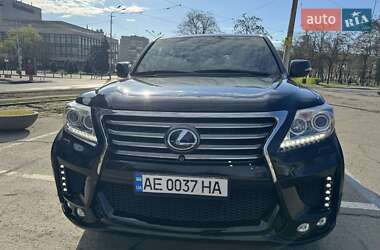 Позашляховик / Кросовер Lexus LX 2014 в Дніпрі