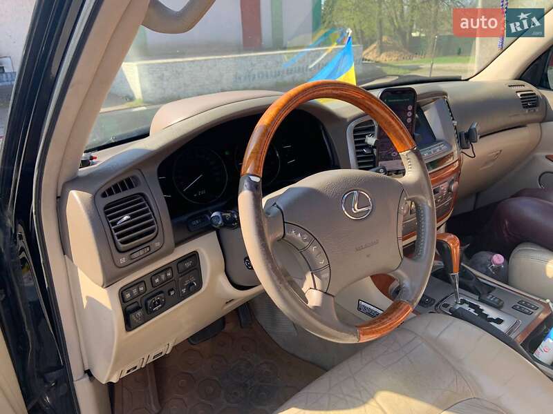 Позашляховик / Кросовер Lexus LX 2004 в Києві