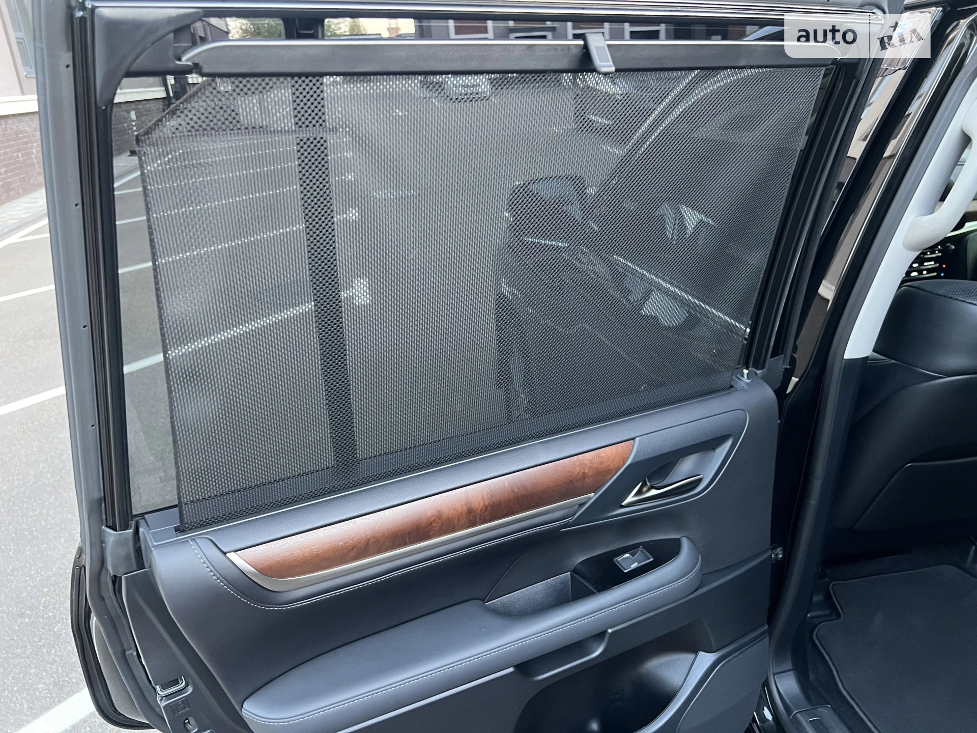 2017 Lexus LX - мініатюра 19