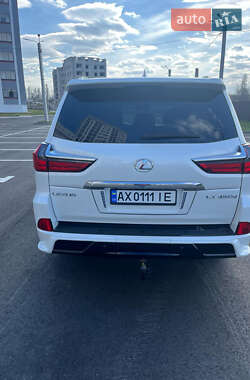 Позашляховик / Кросовер Lexus LX 2017 в 