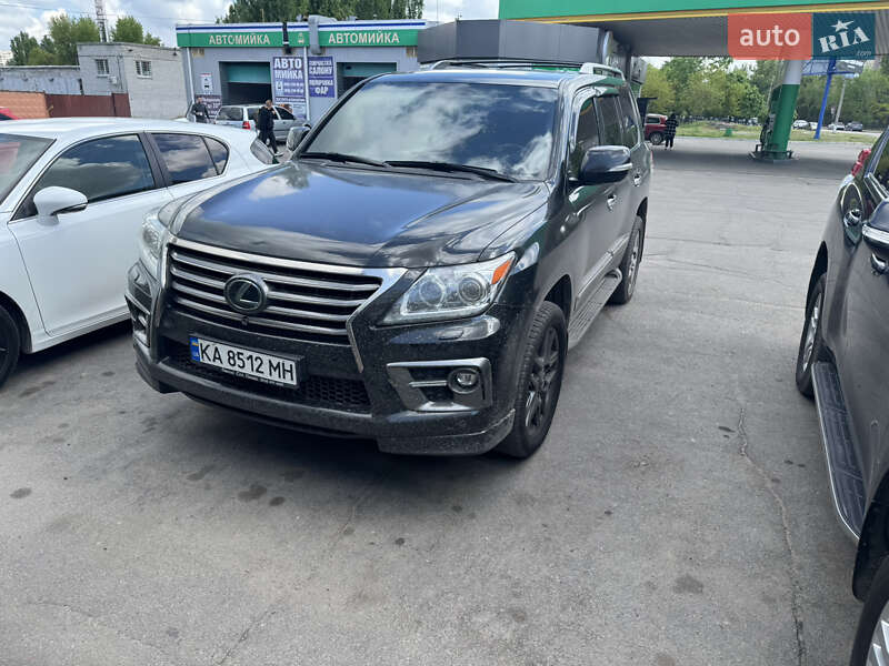 Позашляховик / Кросовер Lexus LX 2011 в Києві