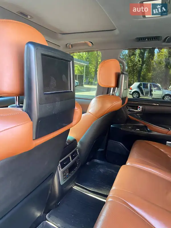 Внедорожник / Кроссовер Lexus LX 2011 в 