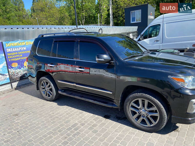 Позашляховик / Кросовер Lexus LX 2011 в Києві
