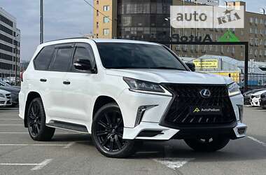 Внедорожник / Кроссовер Lexus LX 2017 в Киеве