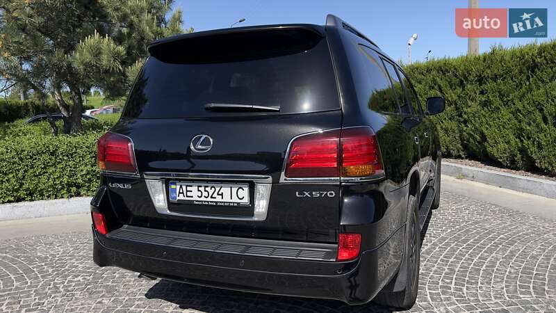 Внедорожник / Кроссовер Lexus LX 2011 в Днепре