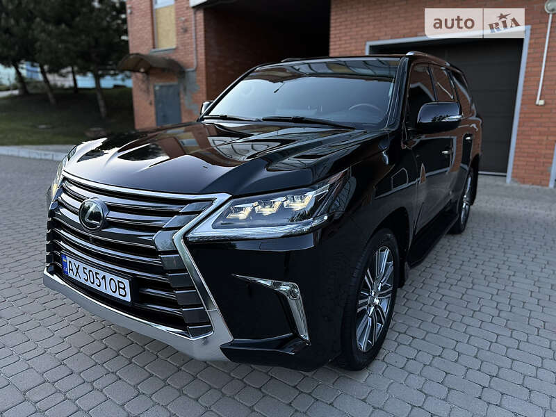 Внедорожник / Кроссовер Lexus LX 2016 в Киеве