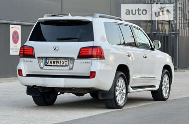 Внедорожник / Кроссовер Lexus LX 2008 в Киеве