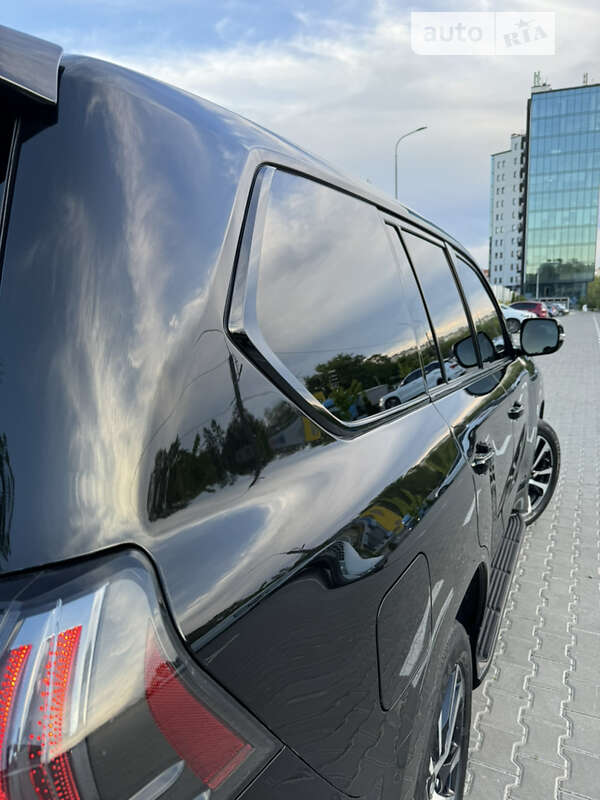 Внедорожник / Кроссовер Lexus LX 2019 в Тернополе