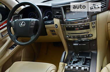 Позашляховик / Кросовер Lexus LX 2009 в Дніпрі