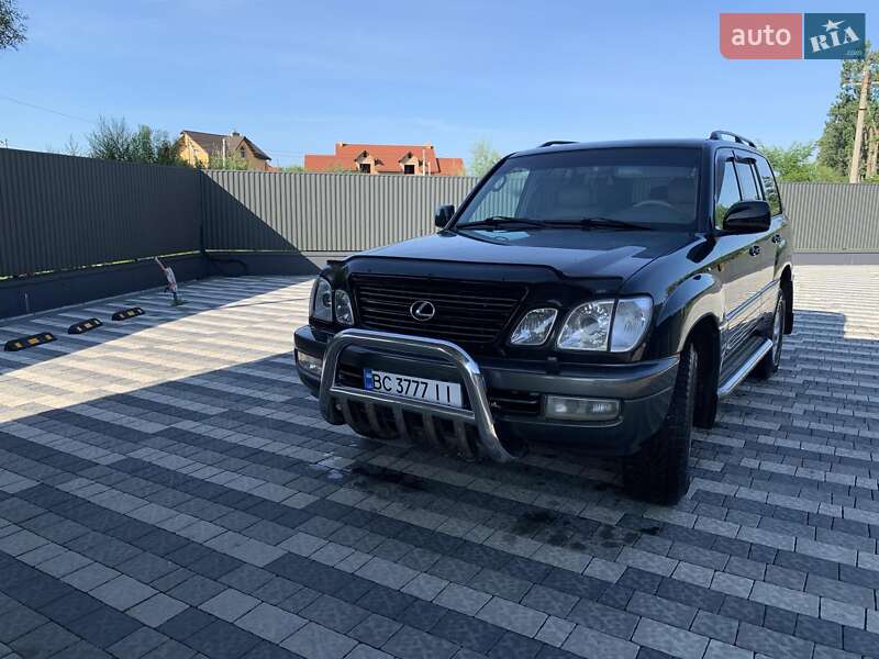 Позашляховик / Кросовер Lexus LX 2000 в Городку