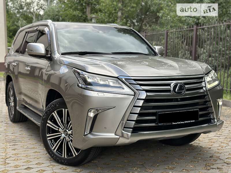 Внедорожник / Кроссовер Lexus LX 2017 в Киеве