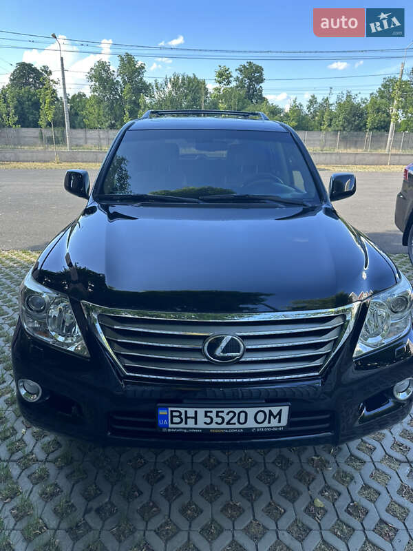 Внедорожник / Кроссовер Lexus LX 2010 в Одессе