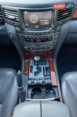 Позашляховик / Кросовер Lexus LX 2008 в 