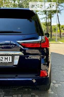 Позашляховик / Кросовер Lexus LX 2016 в Дніпрі